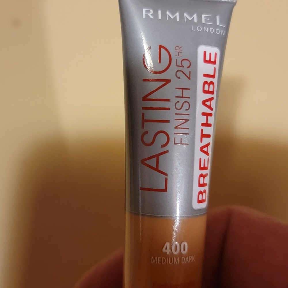 NIP Rimmel concealer #400 medium dark